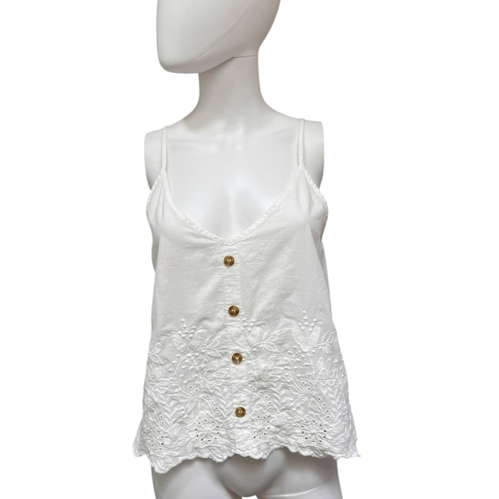 Women’s White Embroidered Eyelet Button Tank Top. Size M. Floral.